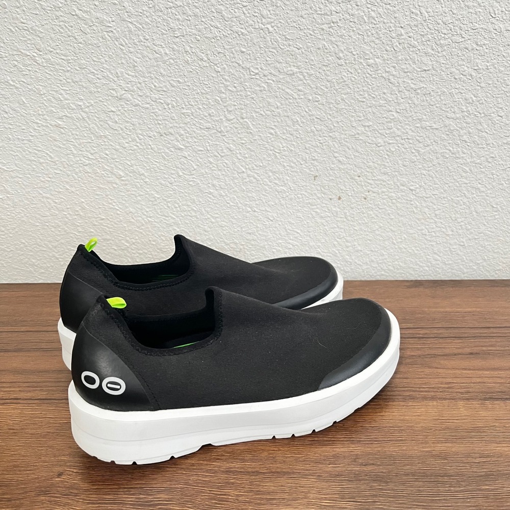 Oofos OOmg Sport Low Black White Recovery Shoe Womens 11 Slip On